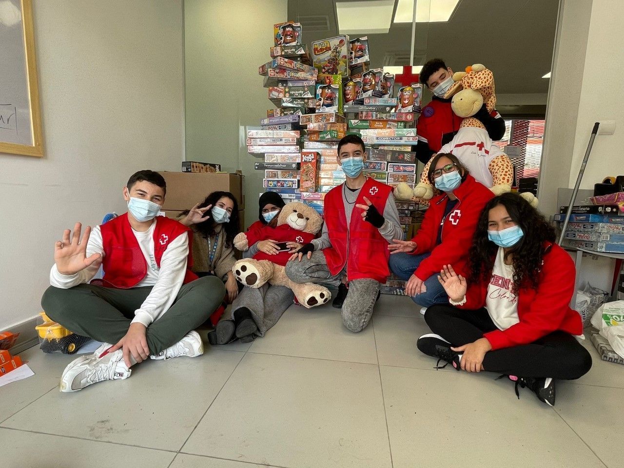 Cruz Roja Juventud entrega 42.000 juguetes en la campaña “El juguete educativo”