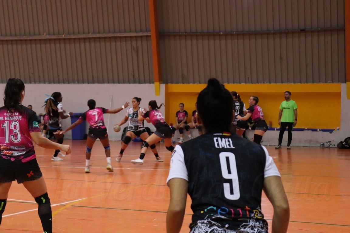 El Balonmano Estudiantes cae ante el Balonmano Ciudad Imperial (23-31)