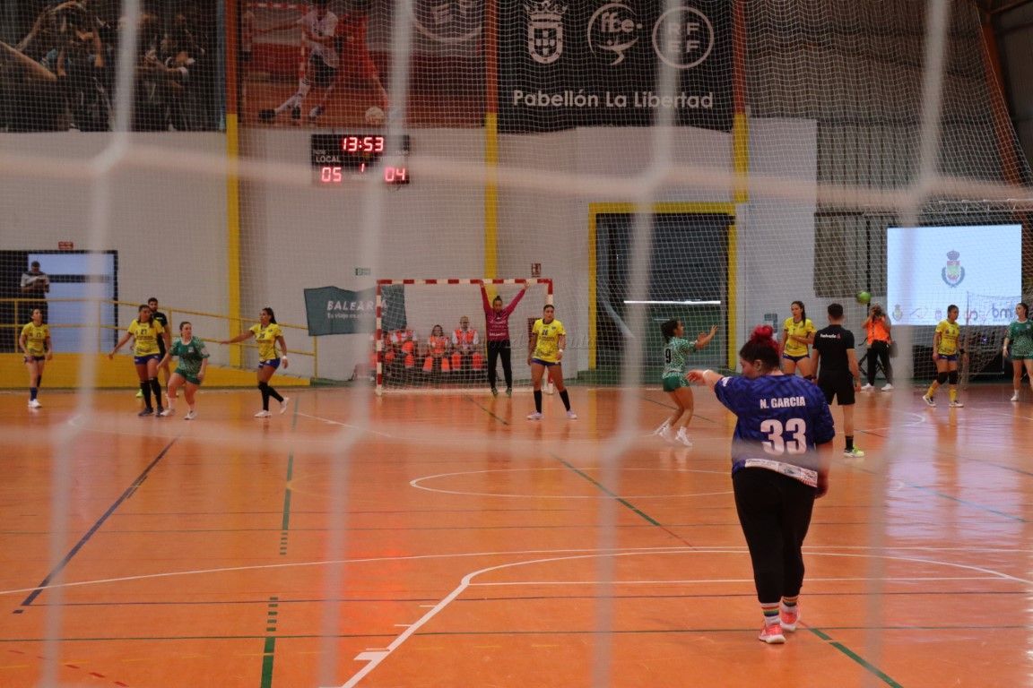 Al BM Estudiantes se le escapa la victoria en los últimos segundos (22-22)