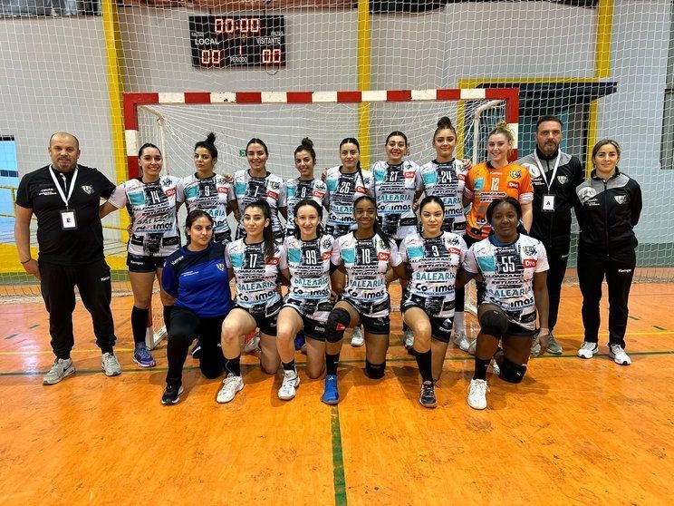 Despedida amarga para el Balonmano Estudiantes en su último encuentro del año