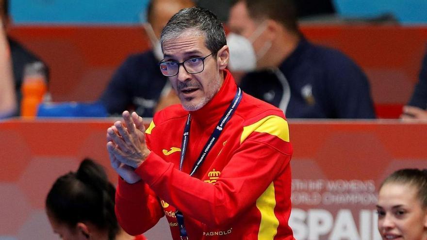 El seleccionador nacional absoluto femenino de balonmano visitará Ceuta la próxima semana