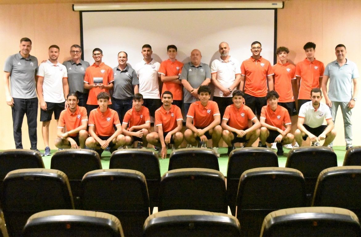 La RFFCE recibe al Ramón y Cajal Juvenil antes de su eliminatoria de ascenso