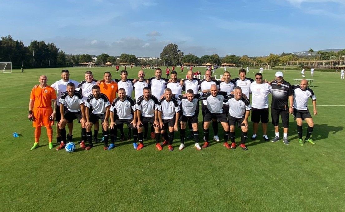 Un combinado de la Liga de Veteranos de la RFFCE participa en el Torneo Internacional de Sotogrande