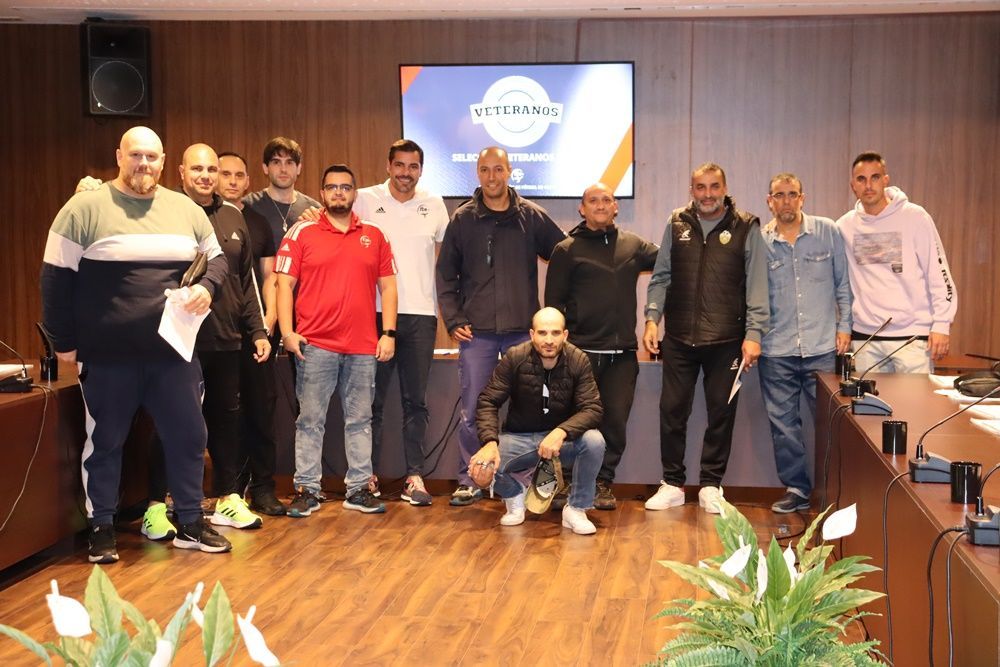 Reunión informativa con los responsables de los equipos de Veteranos de cara al inicio de la competición 