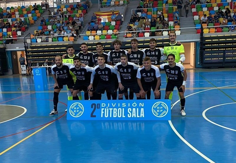 UA Ceutí pierde ante el Ibiza por 4-1 y cede el liderato