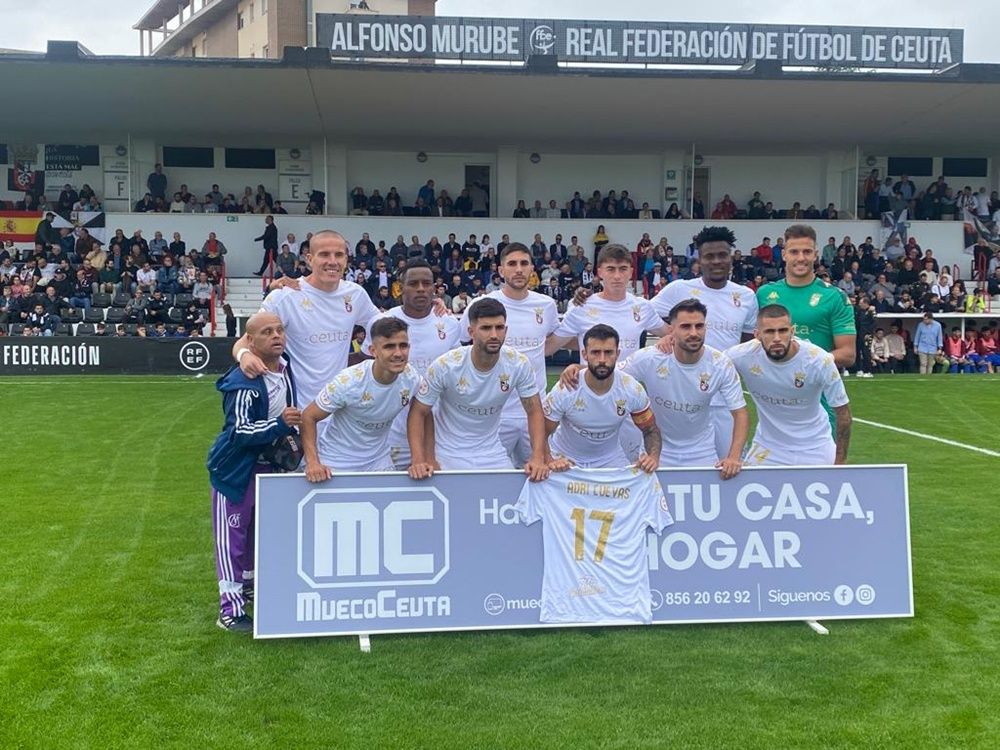 La AD Ceuta supera con apuros la visita del Recreativo Granada (1-0)