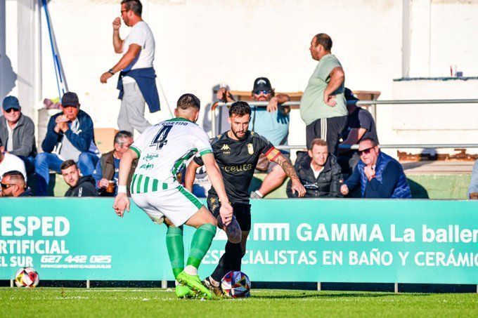 La AD Ceuta pierde dos puntos en el descuento ante el Atlético Sanluqueño (1-1). Foto redes sociales