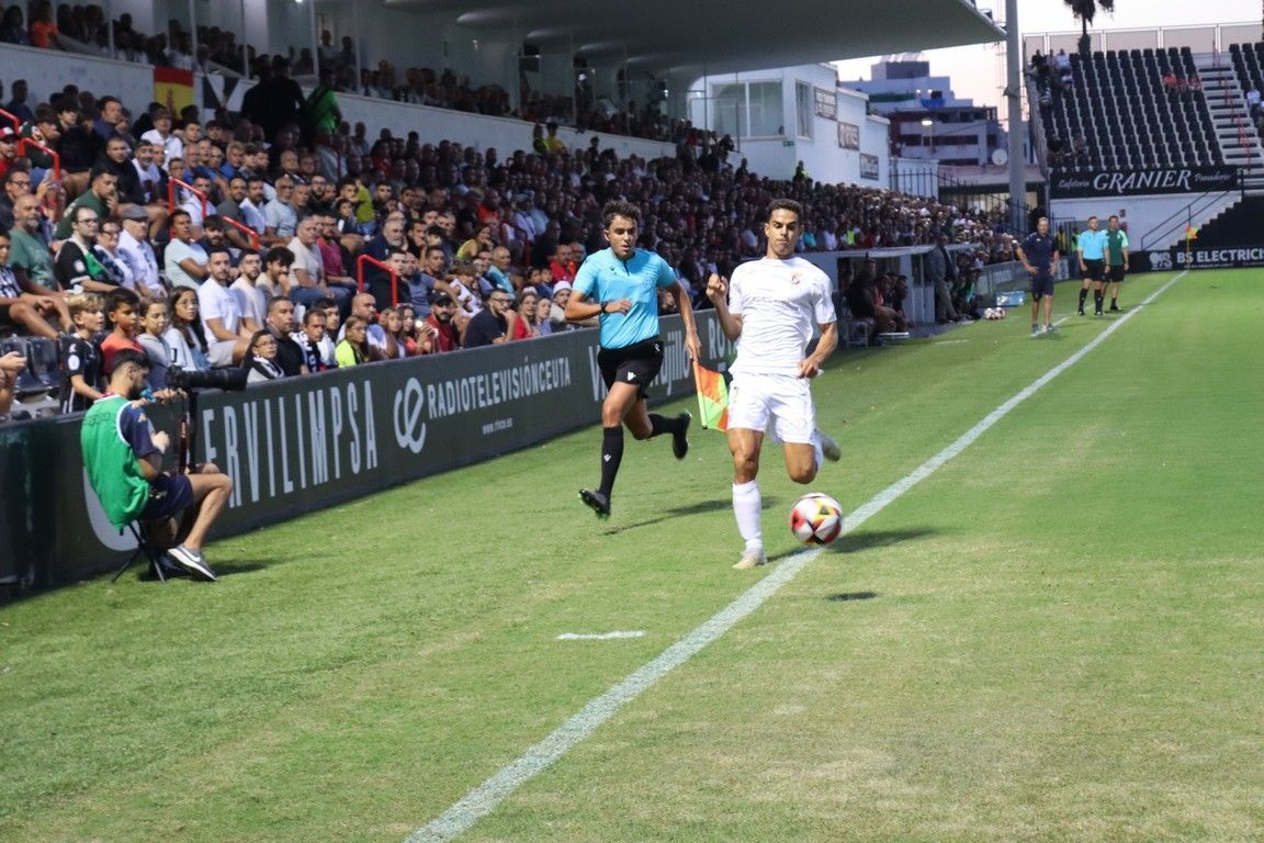 La AD Ceuta no pasa del empate en casa tras fallar un penalti (0-0)