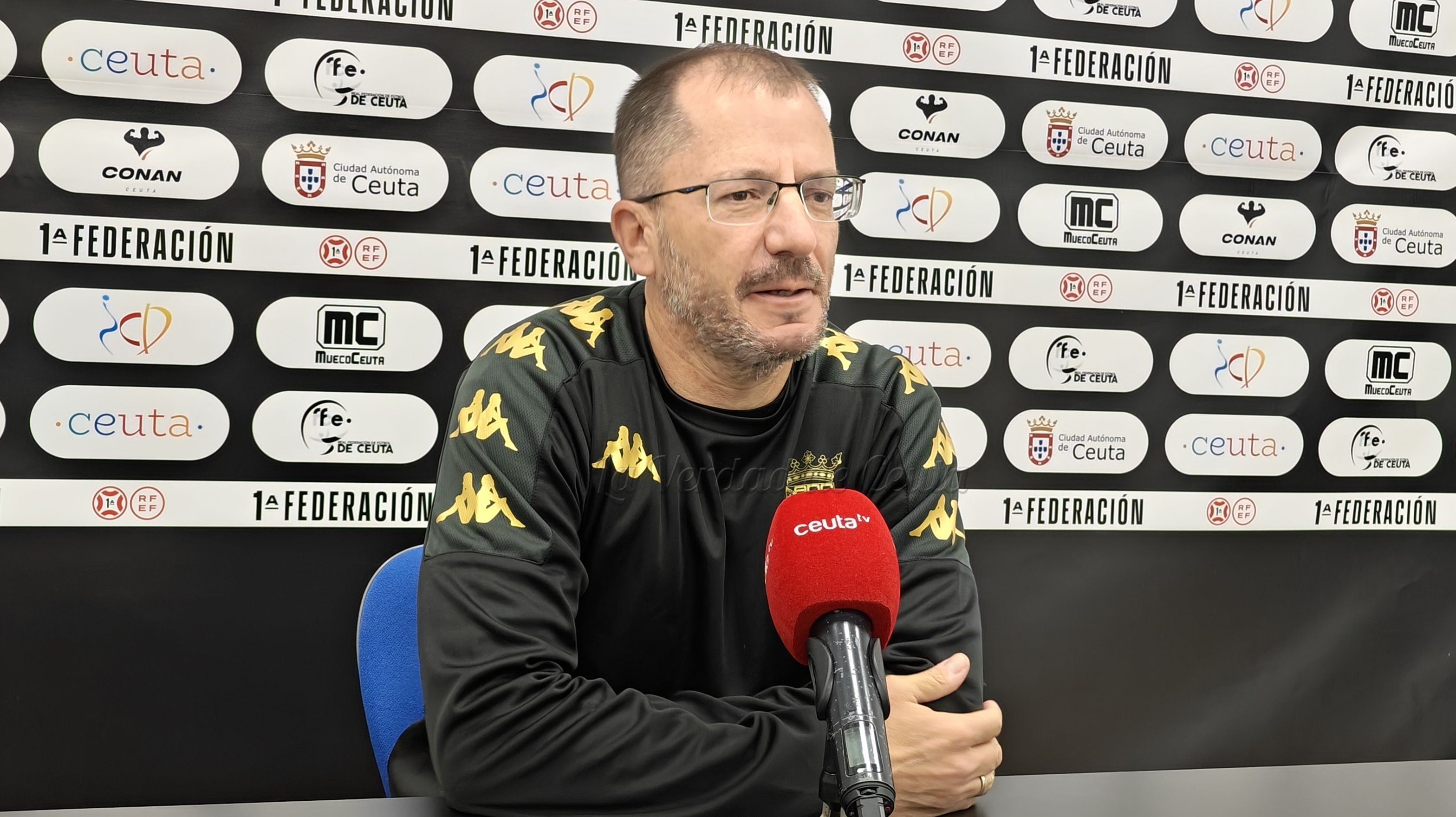 JJ Romero en rueda de prensa
