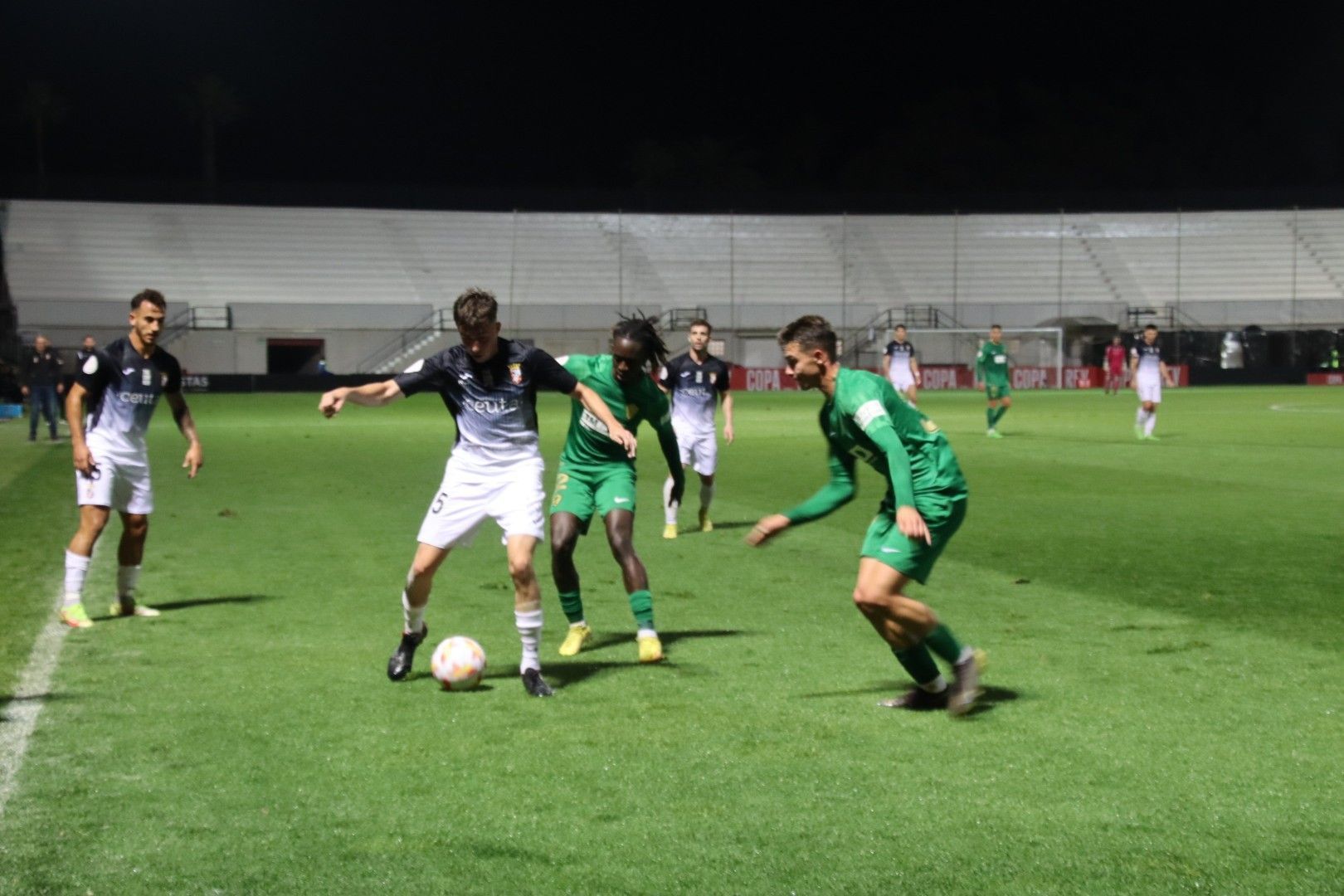 El fondo norte permaneció cerrado por las obras en el partido ante el Elche, pero estará disponible ante el FC Barcelona