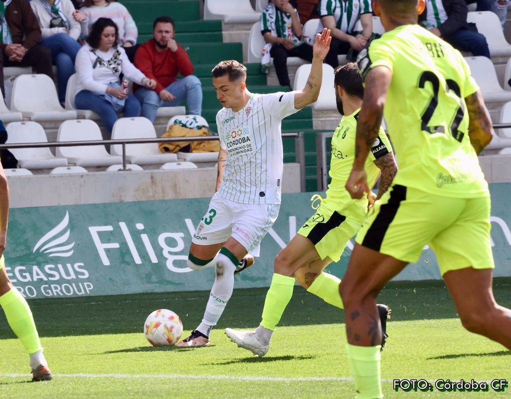 La AD Ceuta empata en Córdoba y prolonga su buen momento  (1-1)