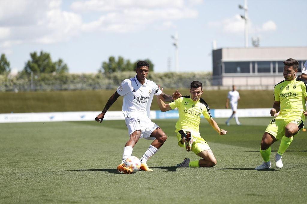 Éxtasis caballa: La AD Ceuta conquista Valdebebas con un partido perfecto (0-3)