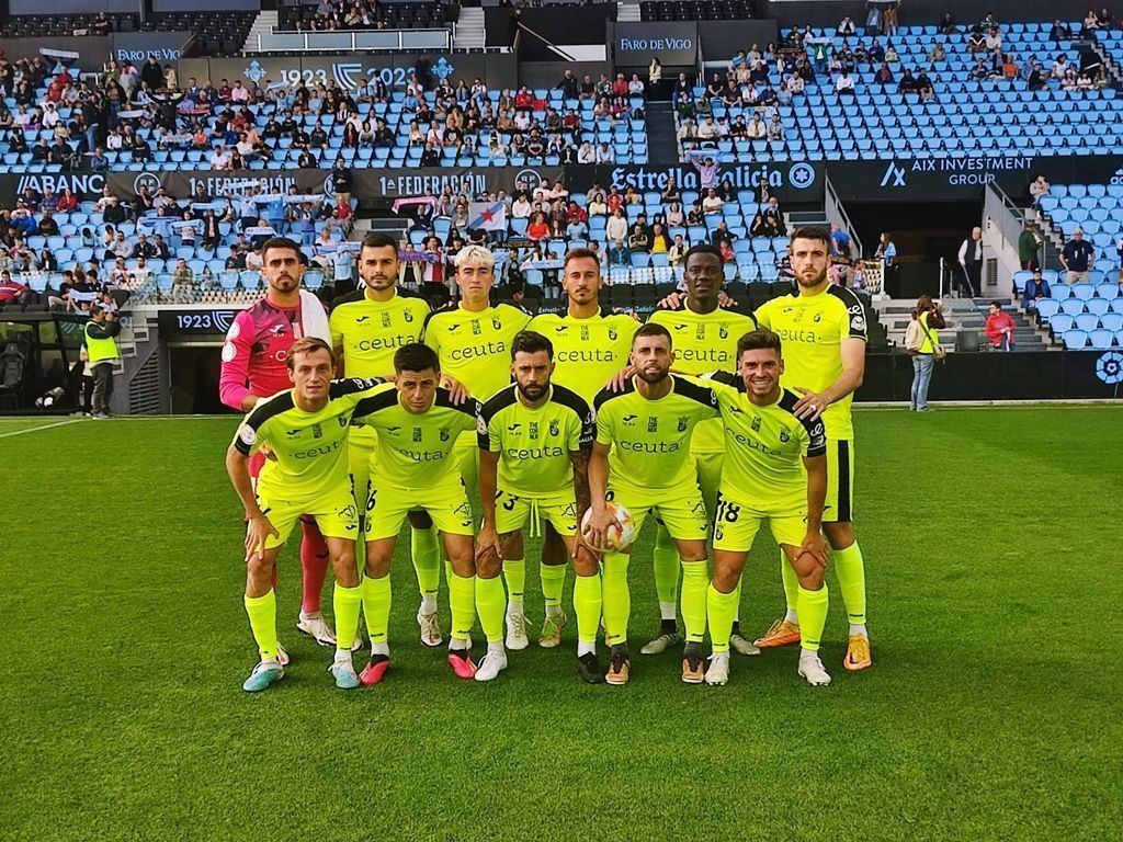 La AD Ceuta empata en Balaídos ante el Celta B y la permanencia pasa por el Murube (1-1)