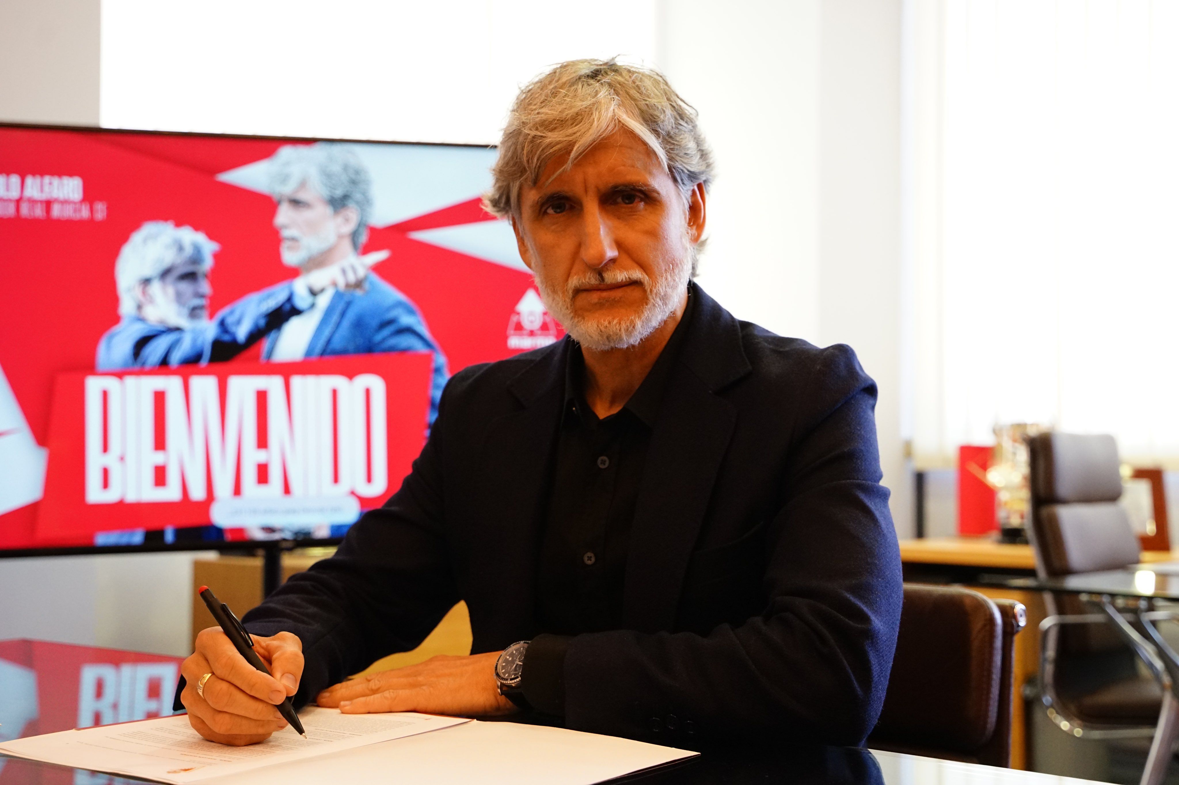 Pablo Alfaro, nuevo entrenador del Real Murcia. Imagen: RRSS Murcia CF