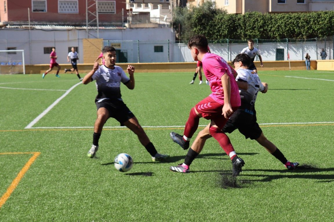 El Polillas se hace fuerte en casa y remonta ante el La Salle (2-1)