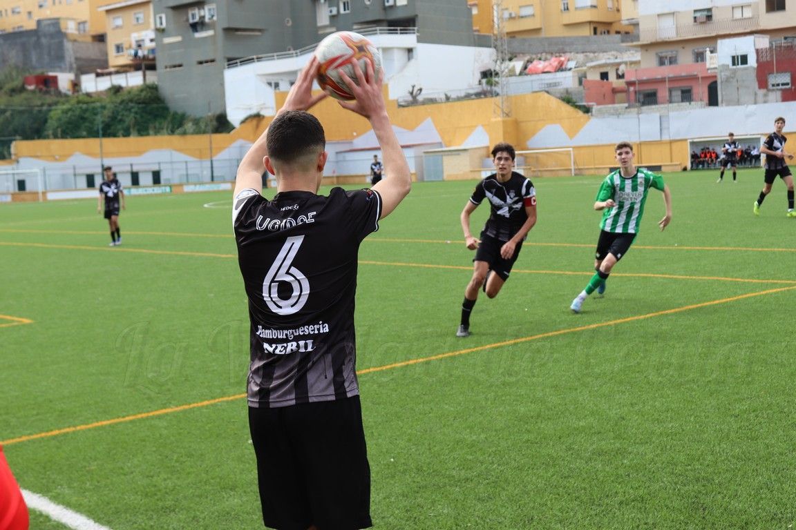 El UCIDCE vence ante al Sanluqueño (3-2) mientras que el Polillas cae ante el Calavera sevillano (0-3)