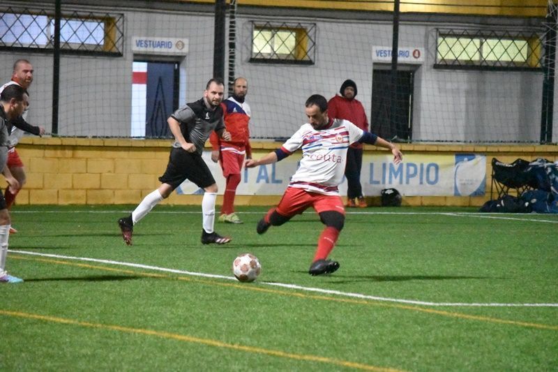 La Liga Veteranos de Fútbol 8 comenzará en enero con 20 equipos participantes