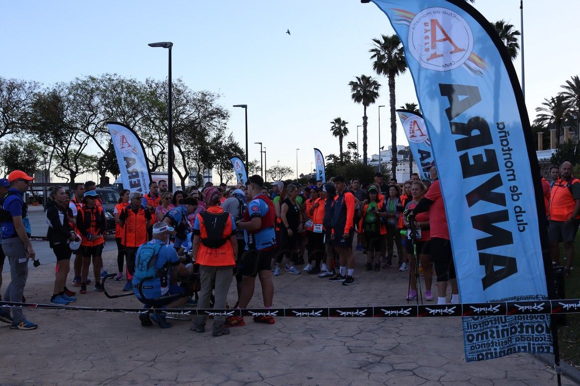 Unos 180 participantes toman la salida de la XVI Vuelta a Ceuta Andando