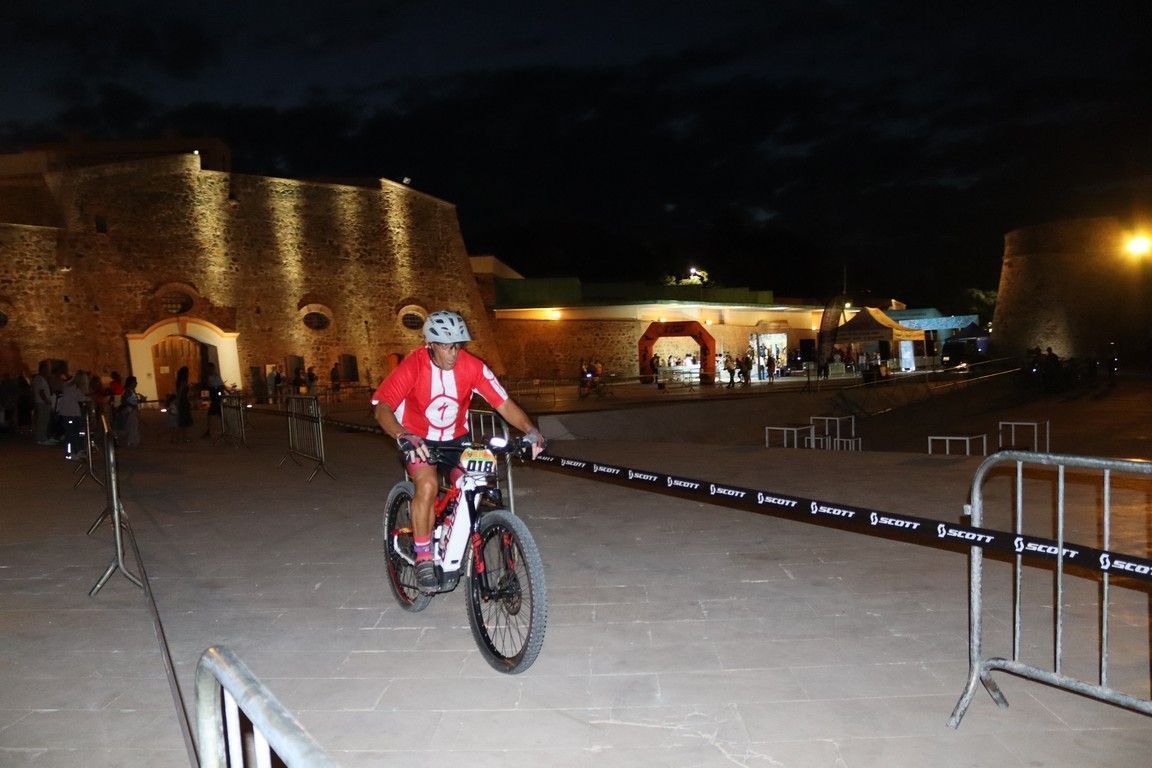 Comienza la I Hércules Bike Race “Ciudad de Ceuta” con la contrarreloj nocturna