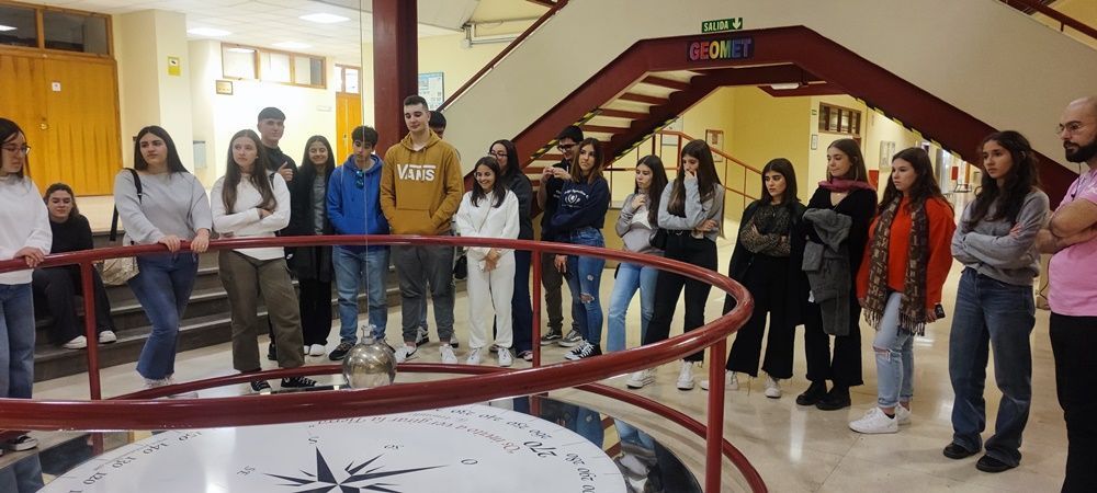 Alumnado de 2o de Bachillerato del IES Siete Colinas vive una experiencia única con la Universidad de Granada