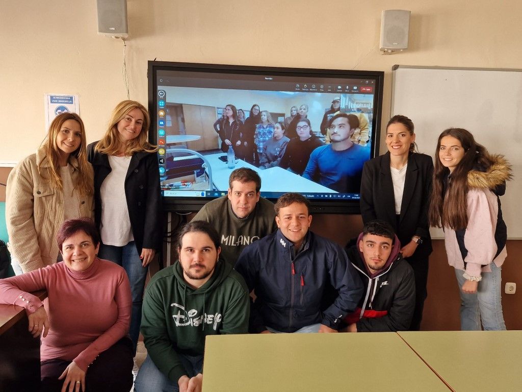 La Escuela Oficial de Idiomas realiza videoconferencias con un instituto alemán de formación profesional