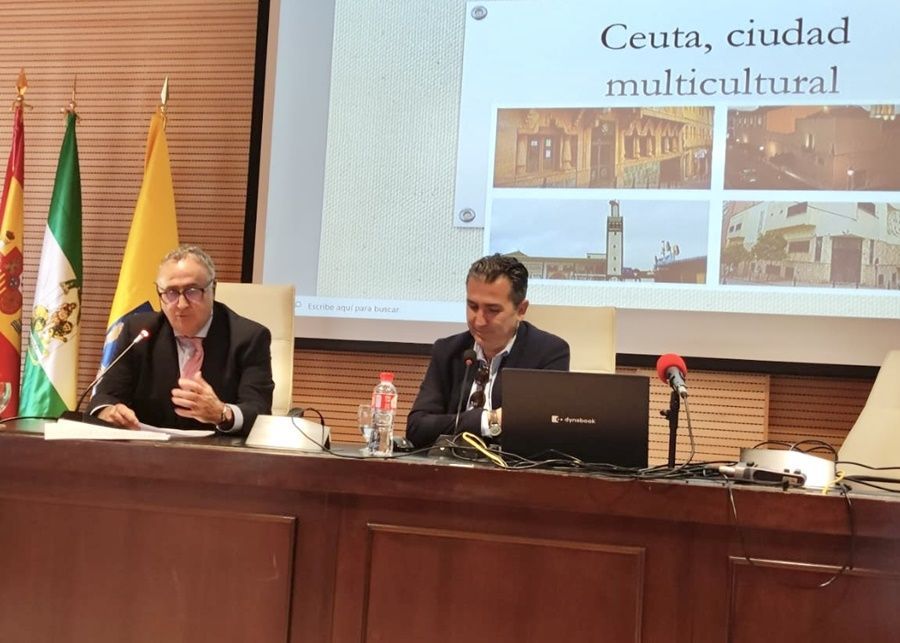 El director de la UNED Ceuta participa en una jornada sobre ciudades interculturales