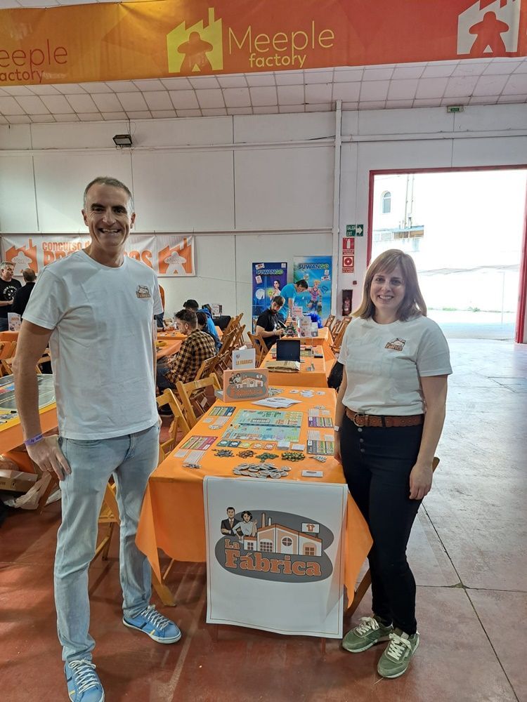 Profesores de la Facultad de Ciencias Económicas y Empresariales diseñan un juego para aprender conceptos básicos de gestión empresarial