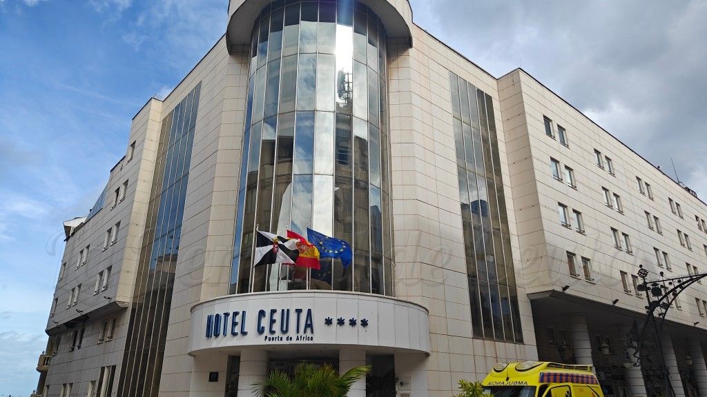 El Hotel Puerta de África reabre sus puertas tras la rehabilitación llevada a cabo tras el incendio