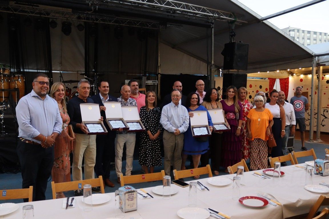 Vivas recibe en el recinto ferial a las Casas Regionales de Ceuta