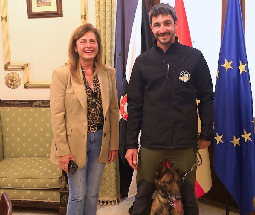 La Ciudad firma un convenio con la Unidad Canina de Operaciones y Rescate
