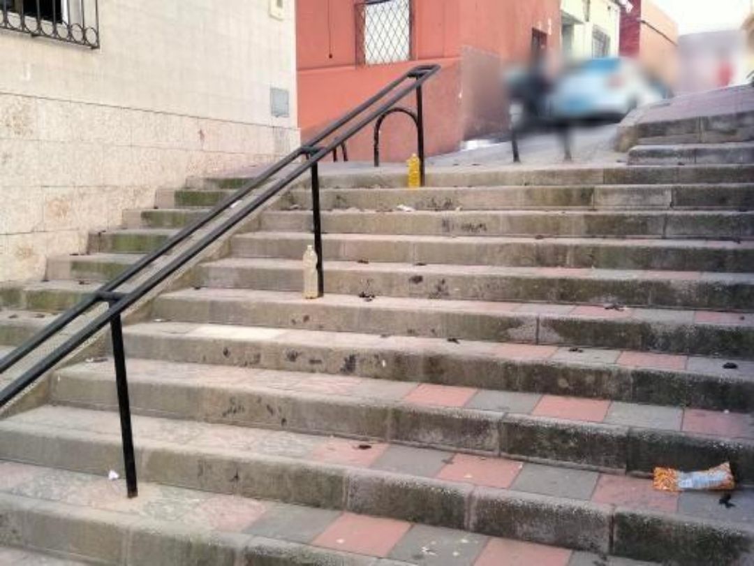 El MDyC denuncia el estado de insalubridad de la calle Castillo Hidalgo
