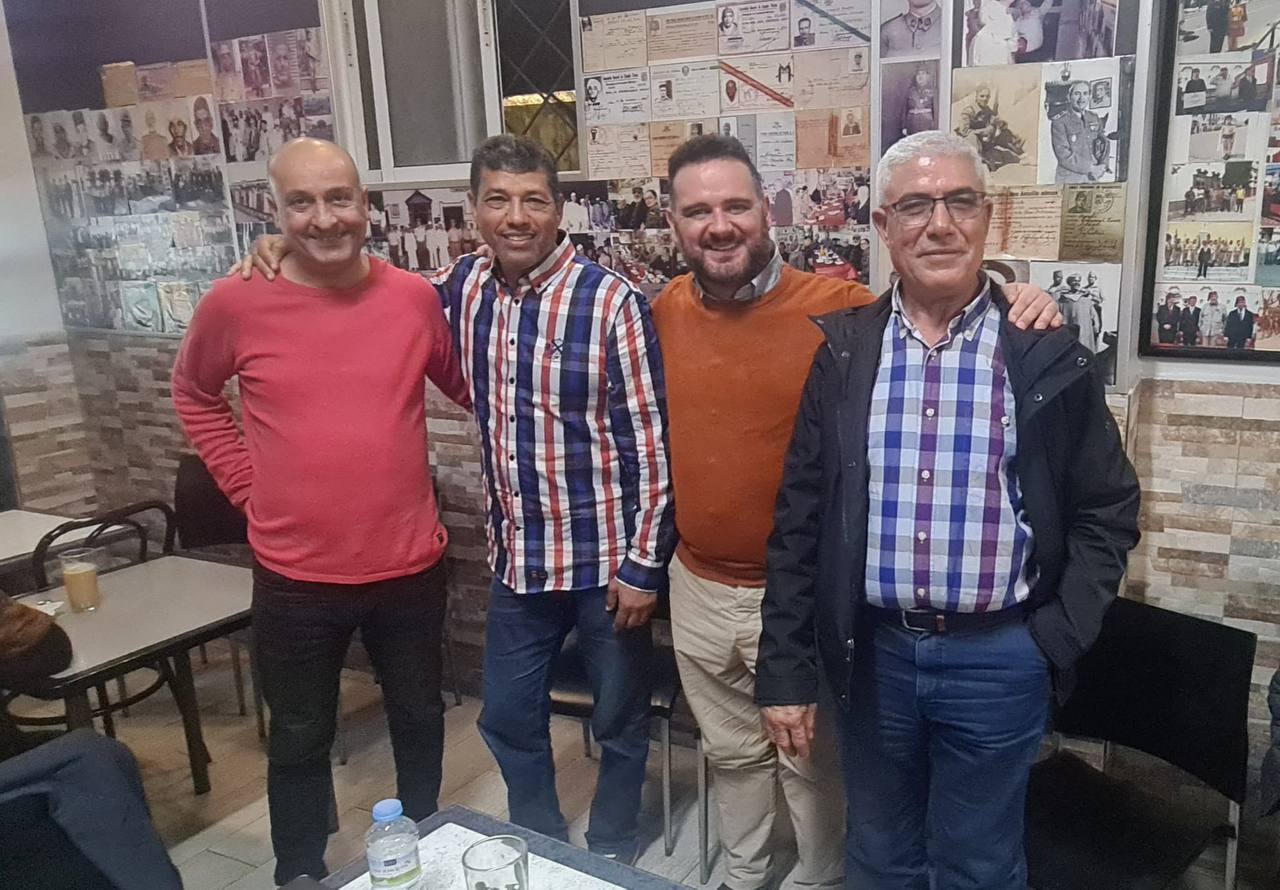 El senador Muñoz Arbona se reúne con la Asociación Cultural de Descendientes de Antiguos Regulares