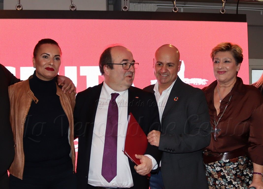Iceta encumbra a Gutierrez en un acto que contó con decenas de afiliados y simpatizantes