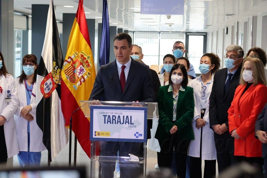 Pedro Sánchez pide en Ceuta que se dediquen más recursos a reforzar la atención primaria en vez de debilitarla