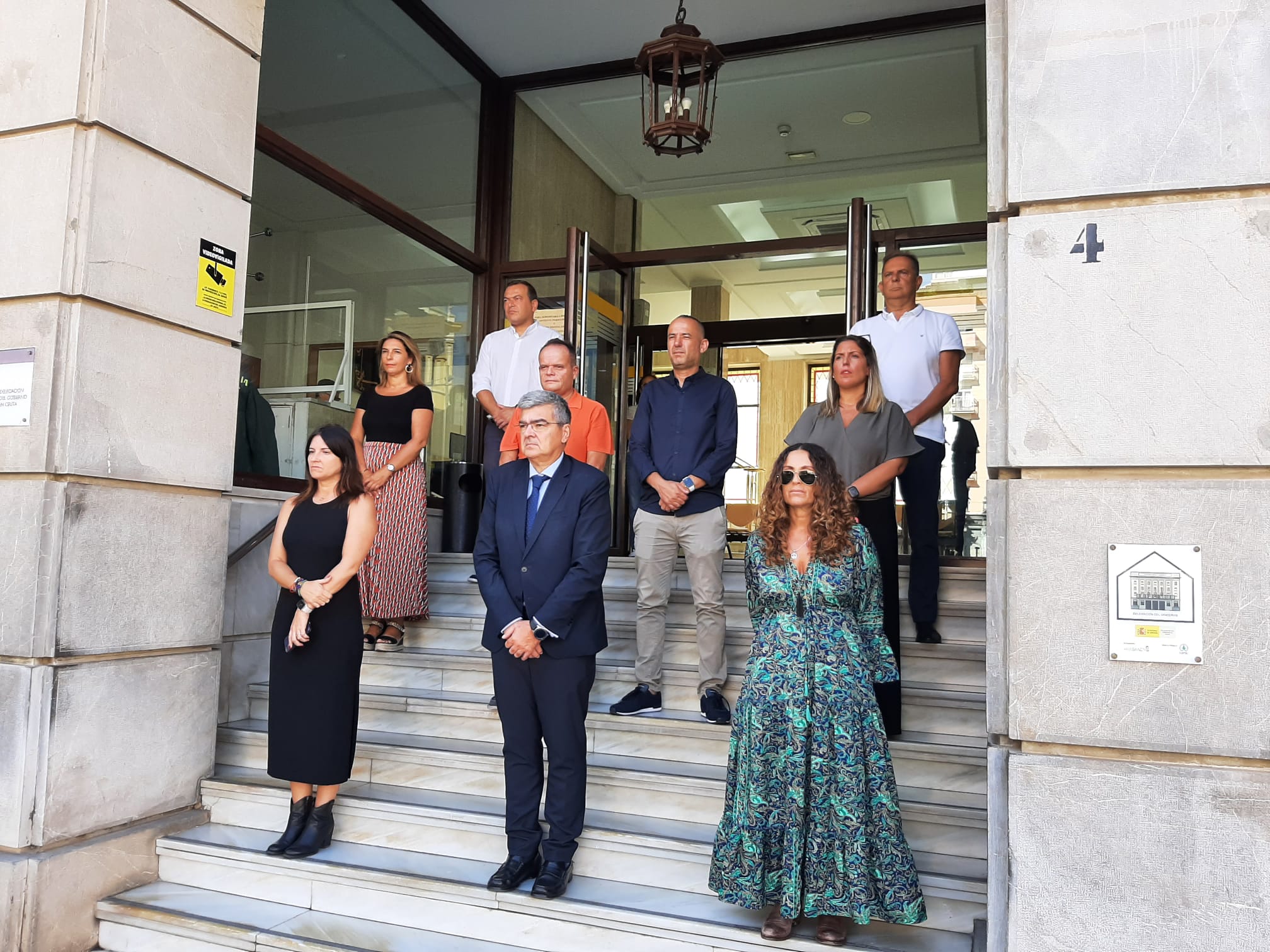 La Delegación del Gobierno guarda un minuto de silencio por la última víctima de la violencia de género