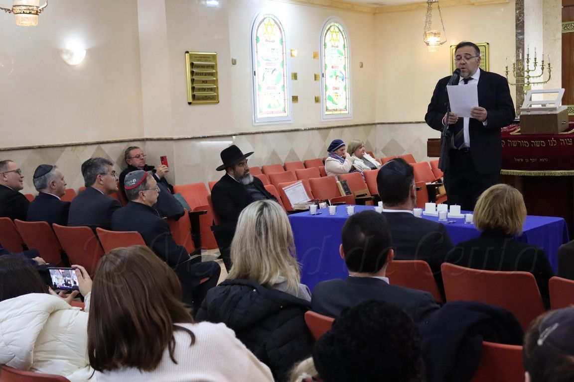 La Comunidad Israelita congrega a la sociedad ceutí para honrar la memoria de las víctimas del Holocausto