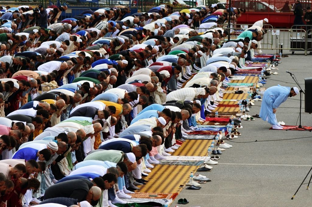 La comunidad musulmana de Ceuta se prepara para el Ramadán, un mes de ayuno, oración y reflexión espiritual.