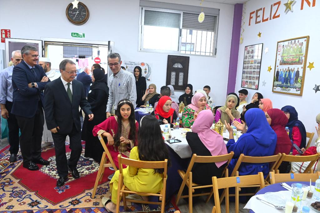 La Asociación Al Idrissi celebra un íftar con las autoridades  de la ciudad