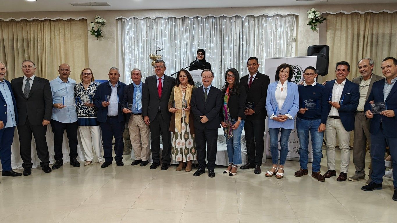 Luna Blanca celebra el Iftar y entrega varios reconocimientos