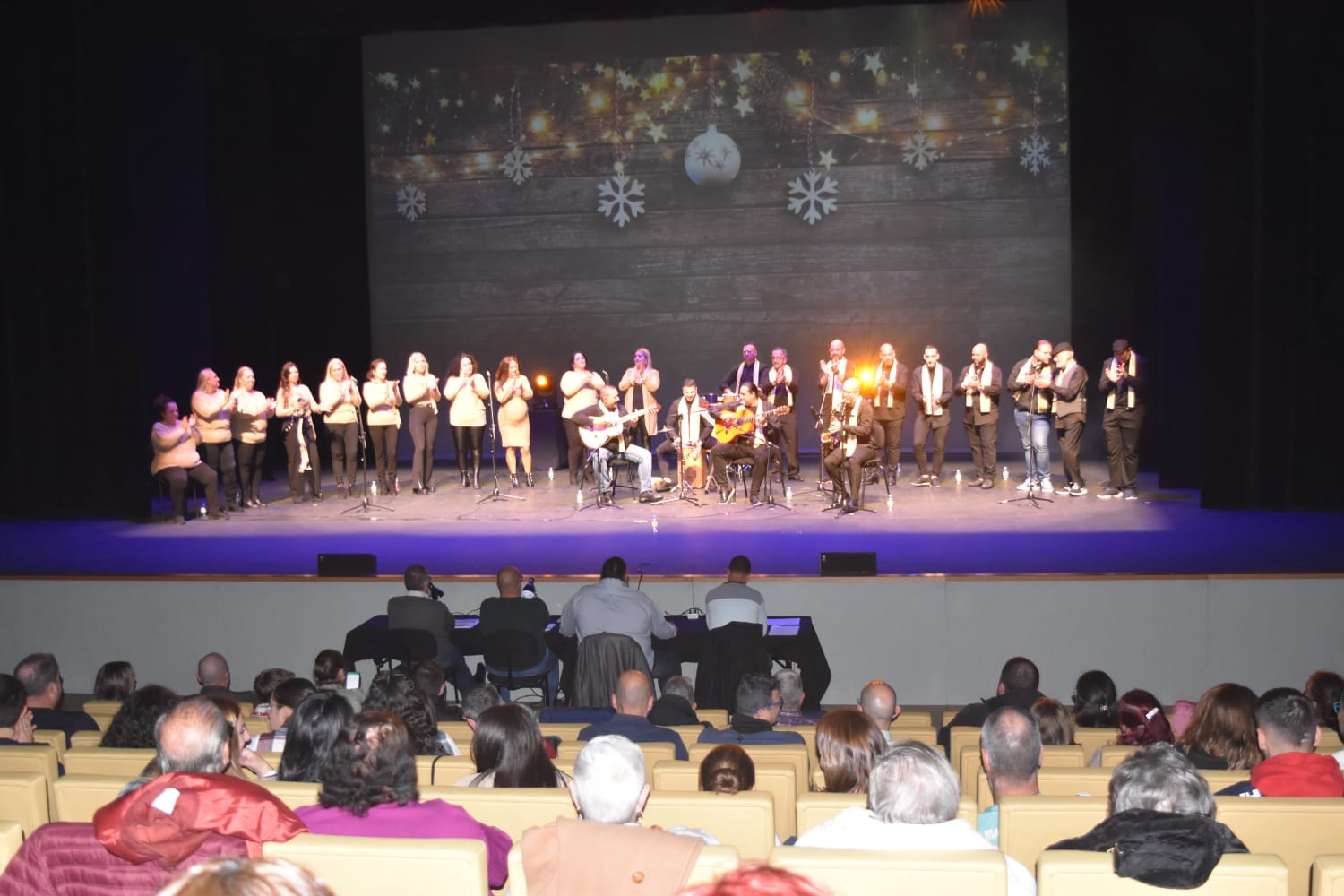 Jóvenes Flamencos, Jóvenes de Luz y Peregrinos a Belén, ganadores del concurso de coros navideños