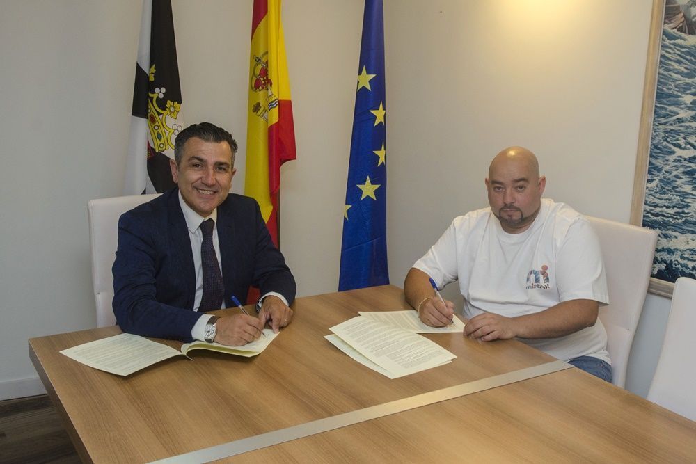 Firmado el convenio con la Asociación Cultural Comunidad Gitana de Ceuta
