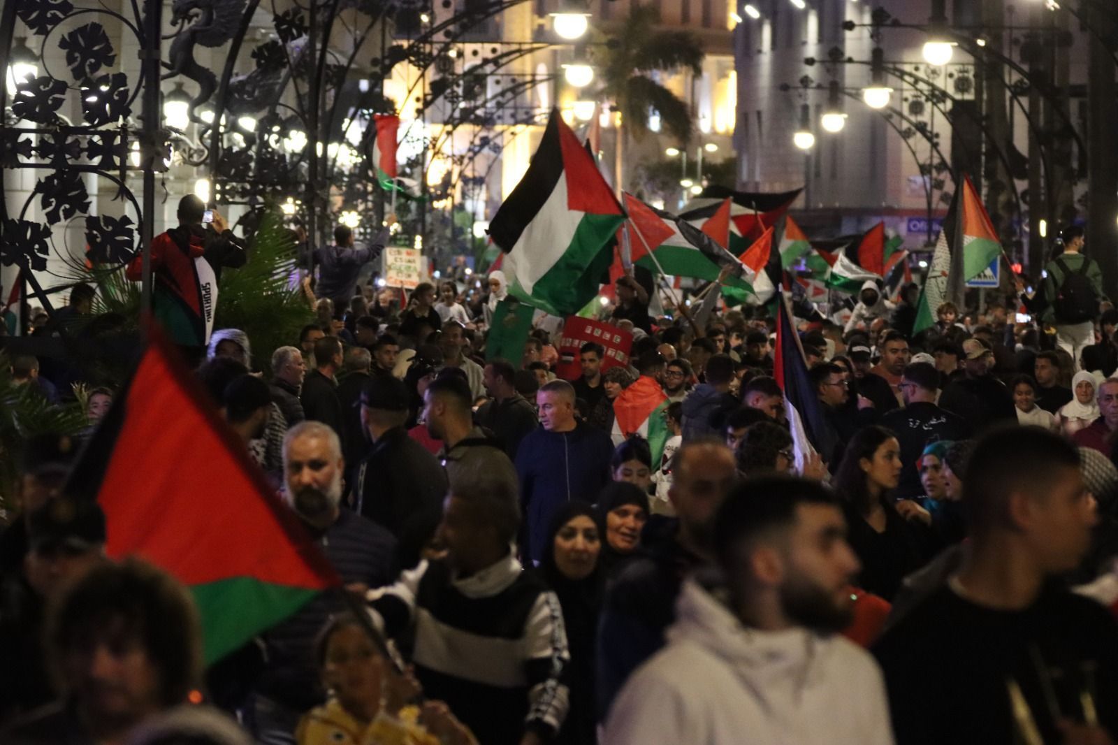 Miles de personas piden en nuestra ciudad una “Palestina libre”