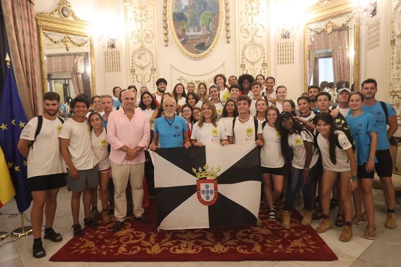 Los jóvenes de la “Vuelta al Mundo” hacen una parada en Ceuta