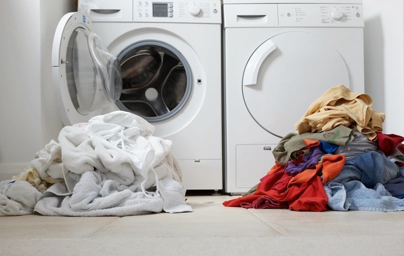 Cómo lavar la ropa correctamente para evitar el mal olor