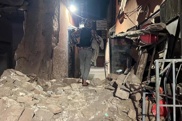 Ascienden a 2.497 muertos por el terremoto de Marruecos