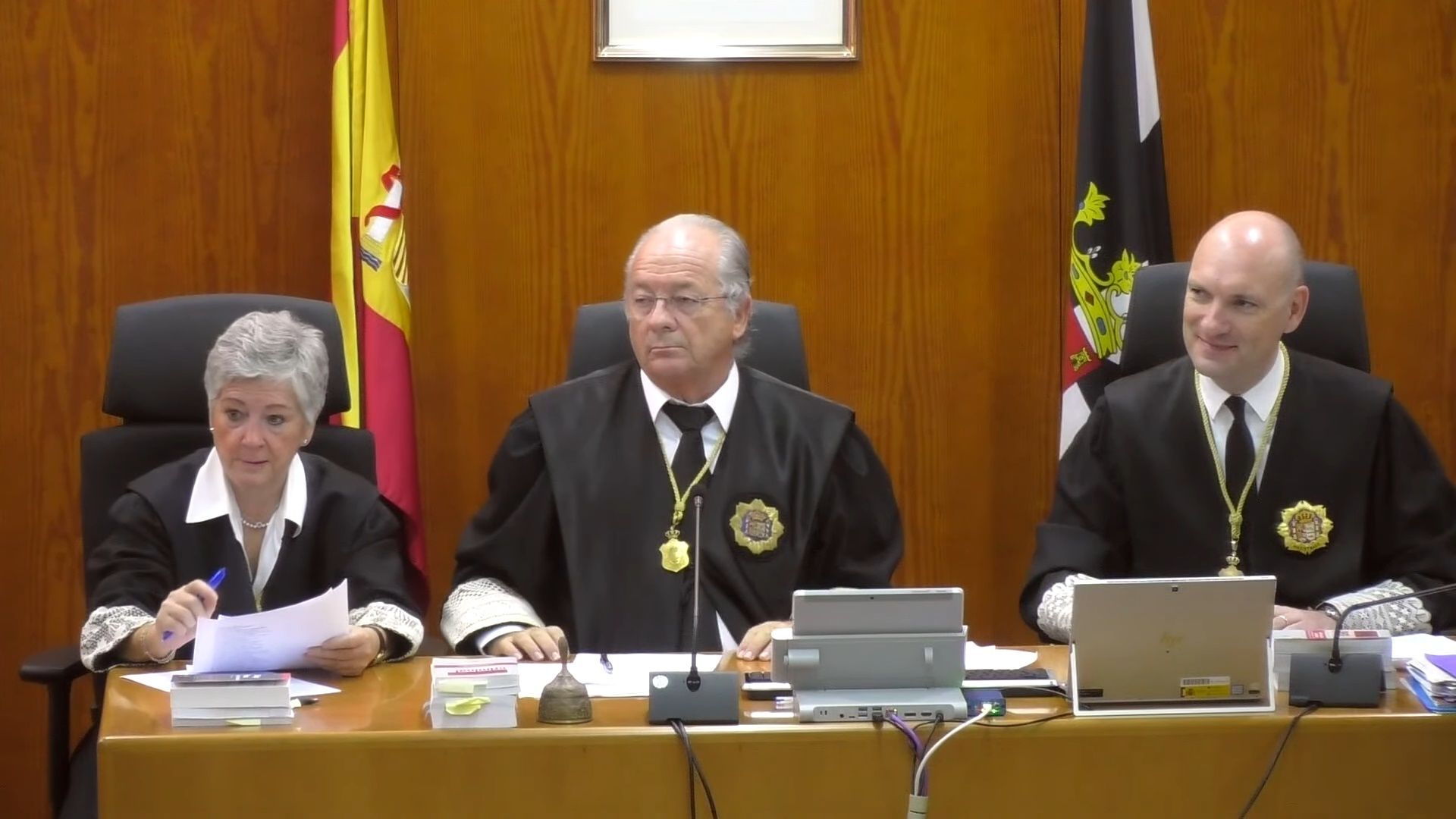 Las declaraciones de los policías nacionales que iniciaron el “caso Emvicesa” centran el juicio