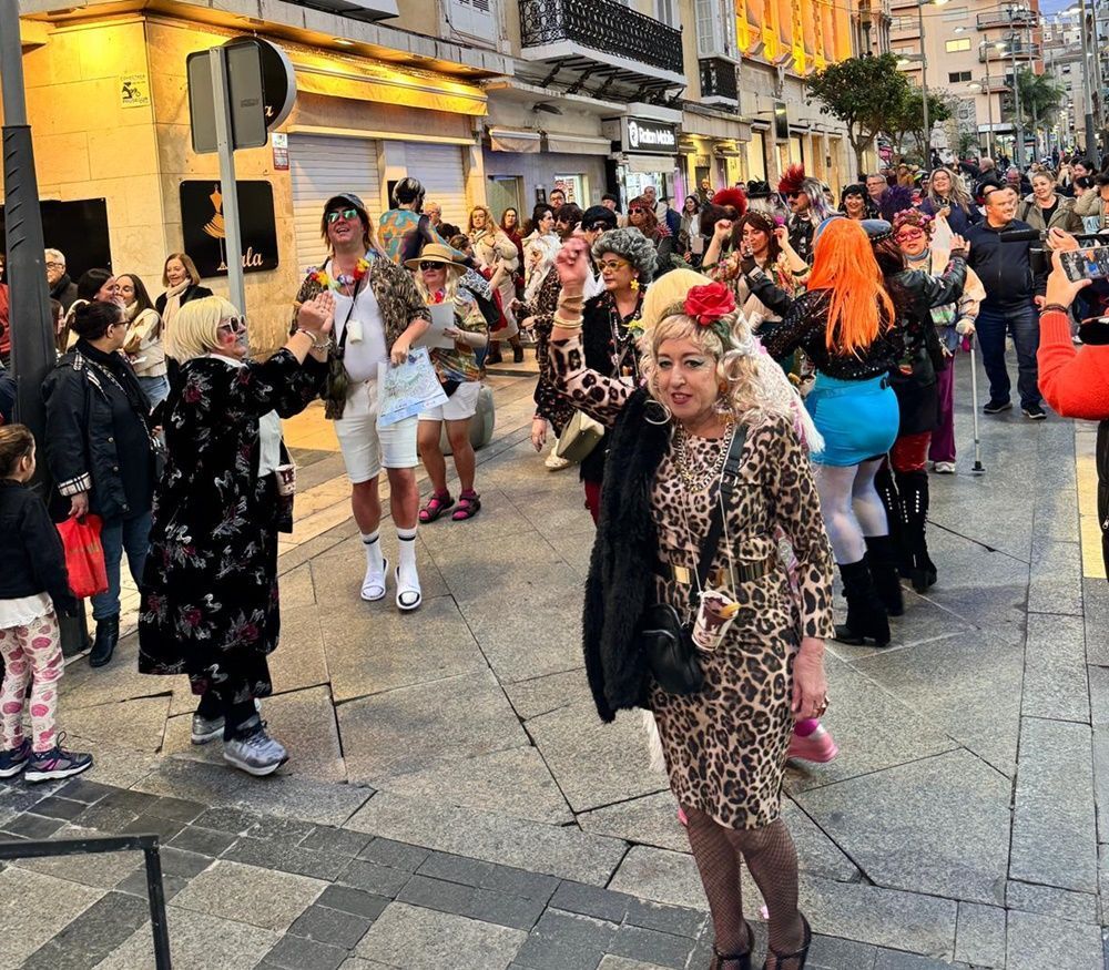 Los Popis triunfan en la verbena carnavalesca de Ceuta