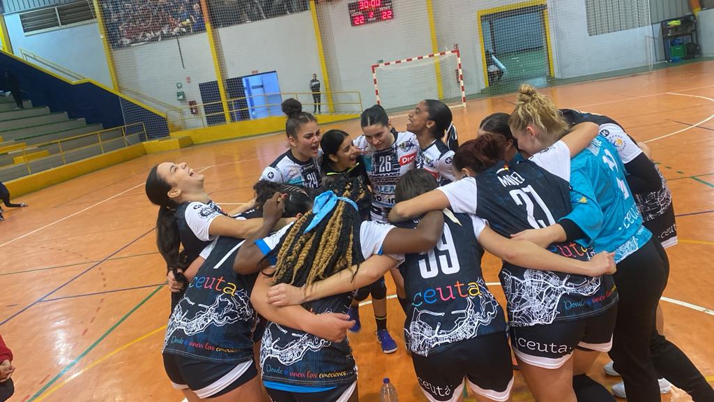 El BM Estudiantes cae ante el CD Iplacea en Alcalá de Henares (24-21)