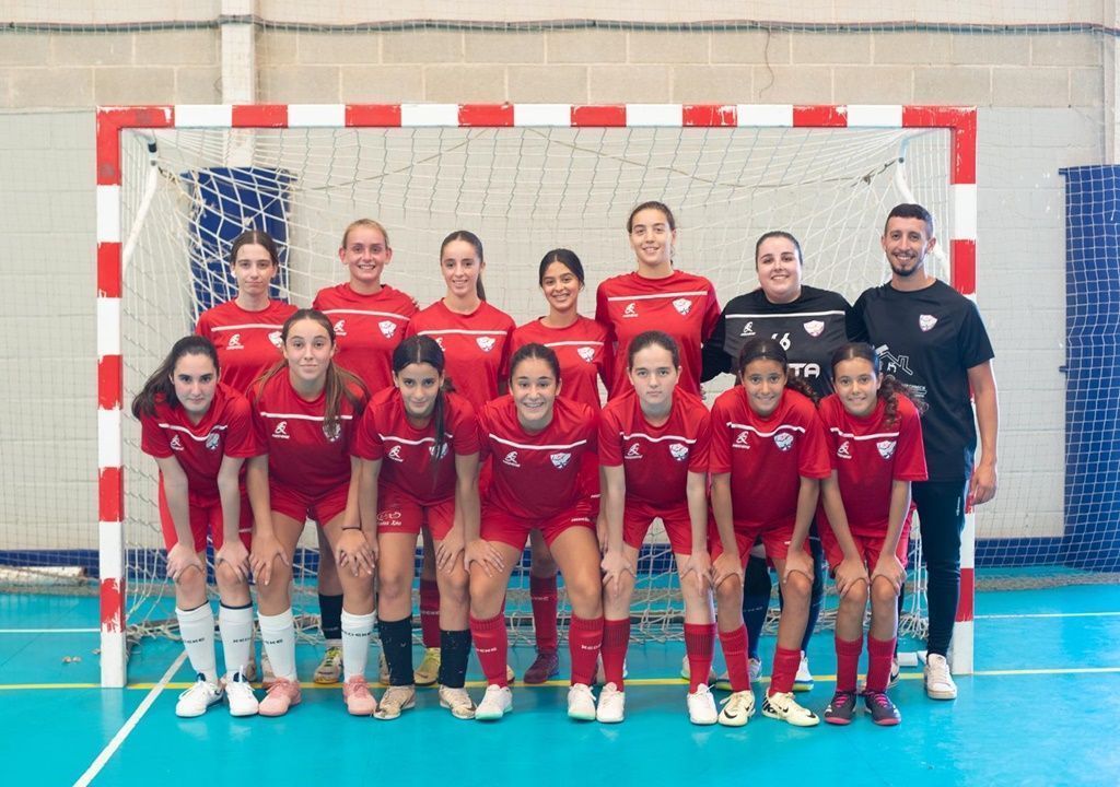 El Ramón y Cajal Femenino se foguea en el Campo de Gibraltar con un triunfo y una derrota
