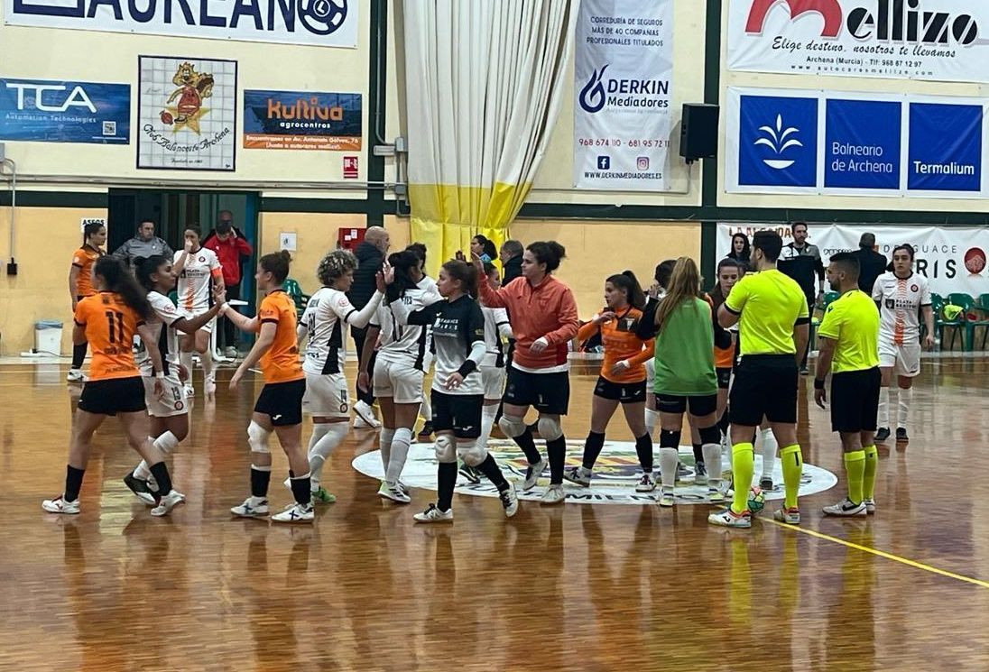 El CD Camoens desperdicia un 0-3 en la pista del líder y acaba empatando